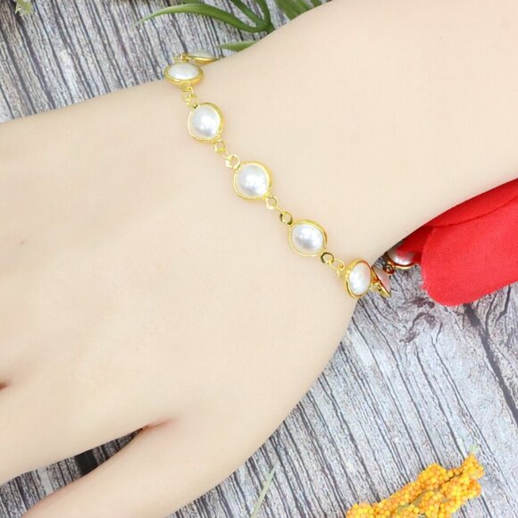 "Trendy Handmade Bracelet – A Stylish Gift for Women & Girls, MAR091056 - Picture 1 of 11